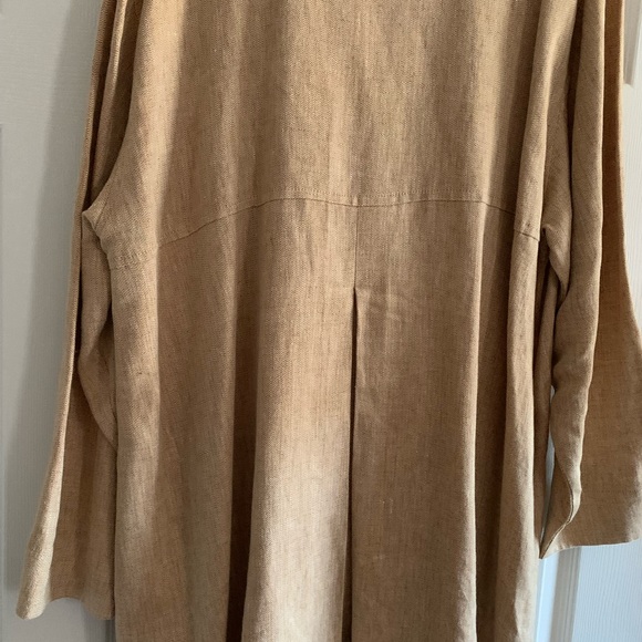 3/4 Length Tan Linen Jacket With 4 Buttons - Picture 6 of 7